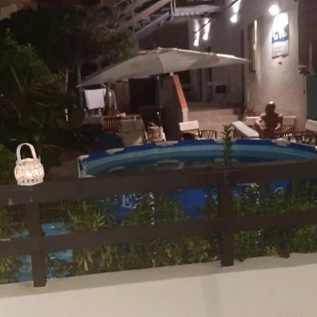 Da Umby 2* Αλγκέρο